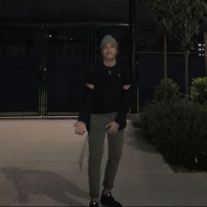 Meet your Posher, Joshua